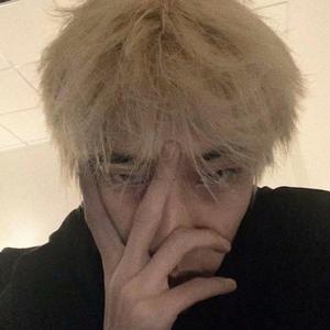 腹肌小奶狗导管视频大全
